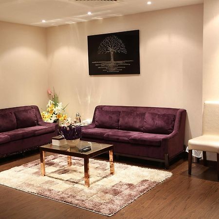 Belle Tower Luxury Apartments Manamah Buitenkant foto