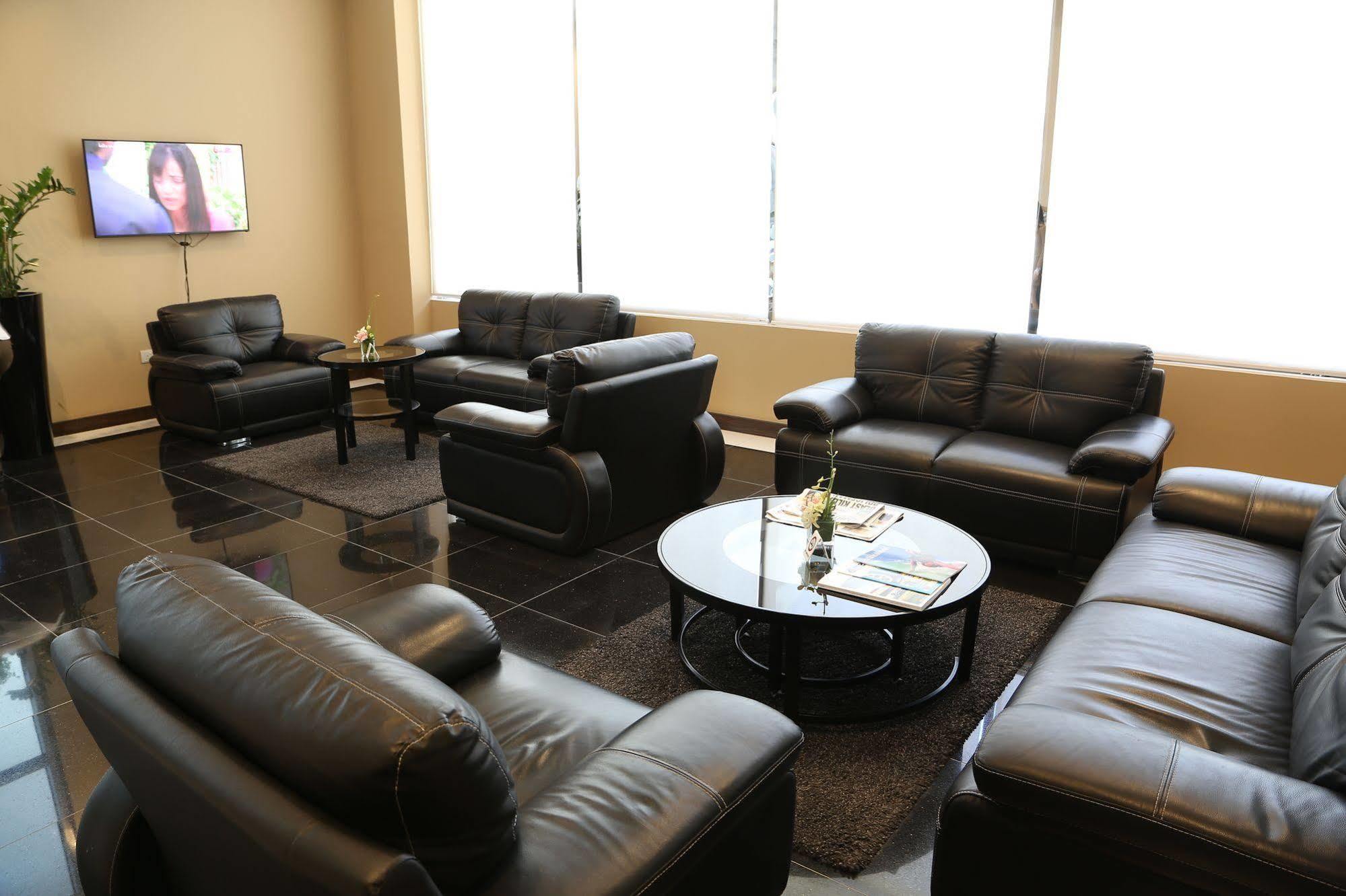 Belle Tower Luxury Apartments Manamah Buitenkant foto