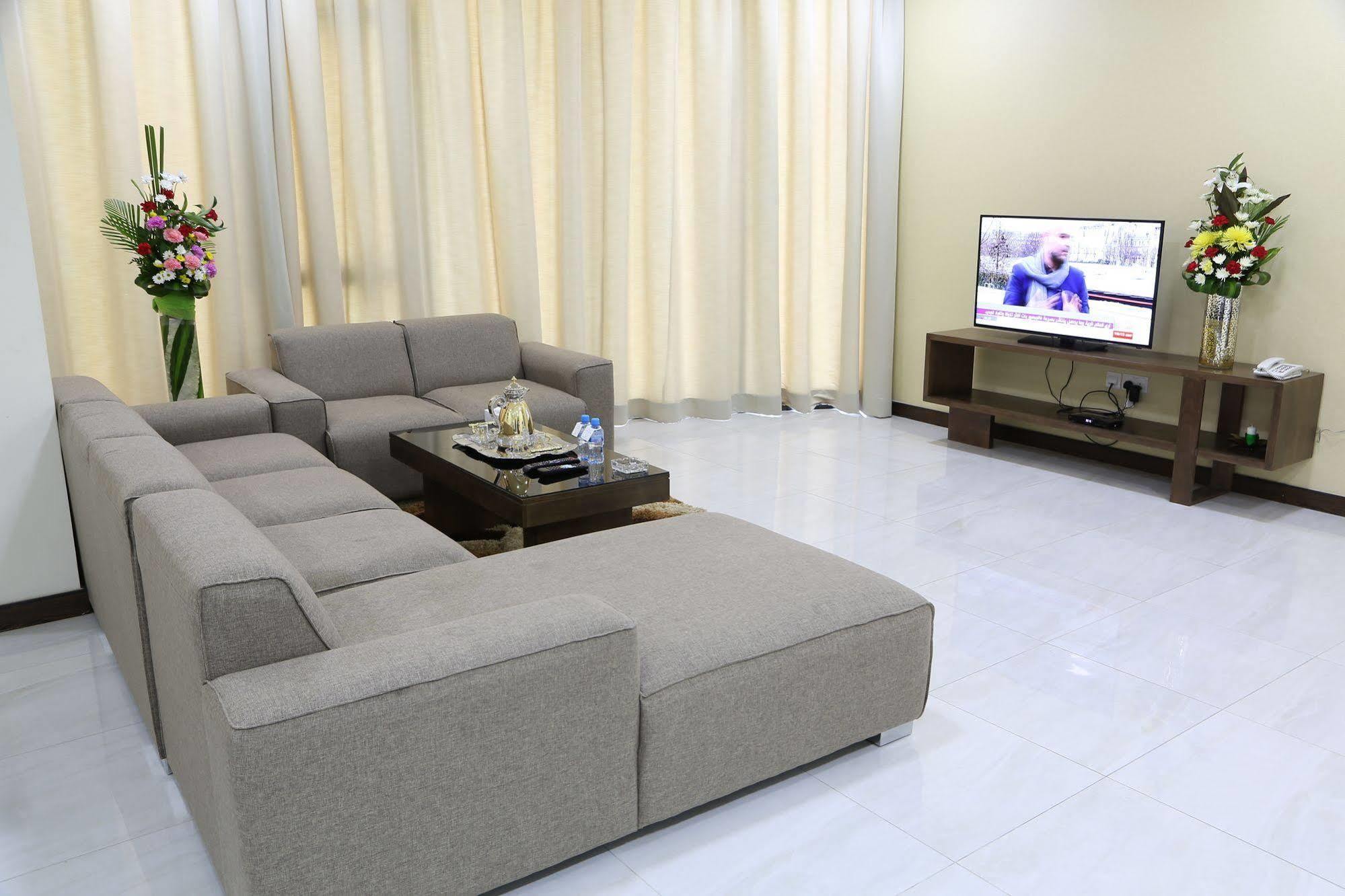 Belle Tower Luxury Apartments Manamah Buitenkant foto