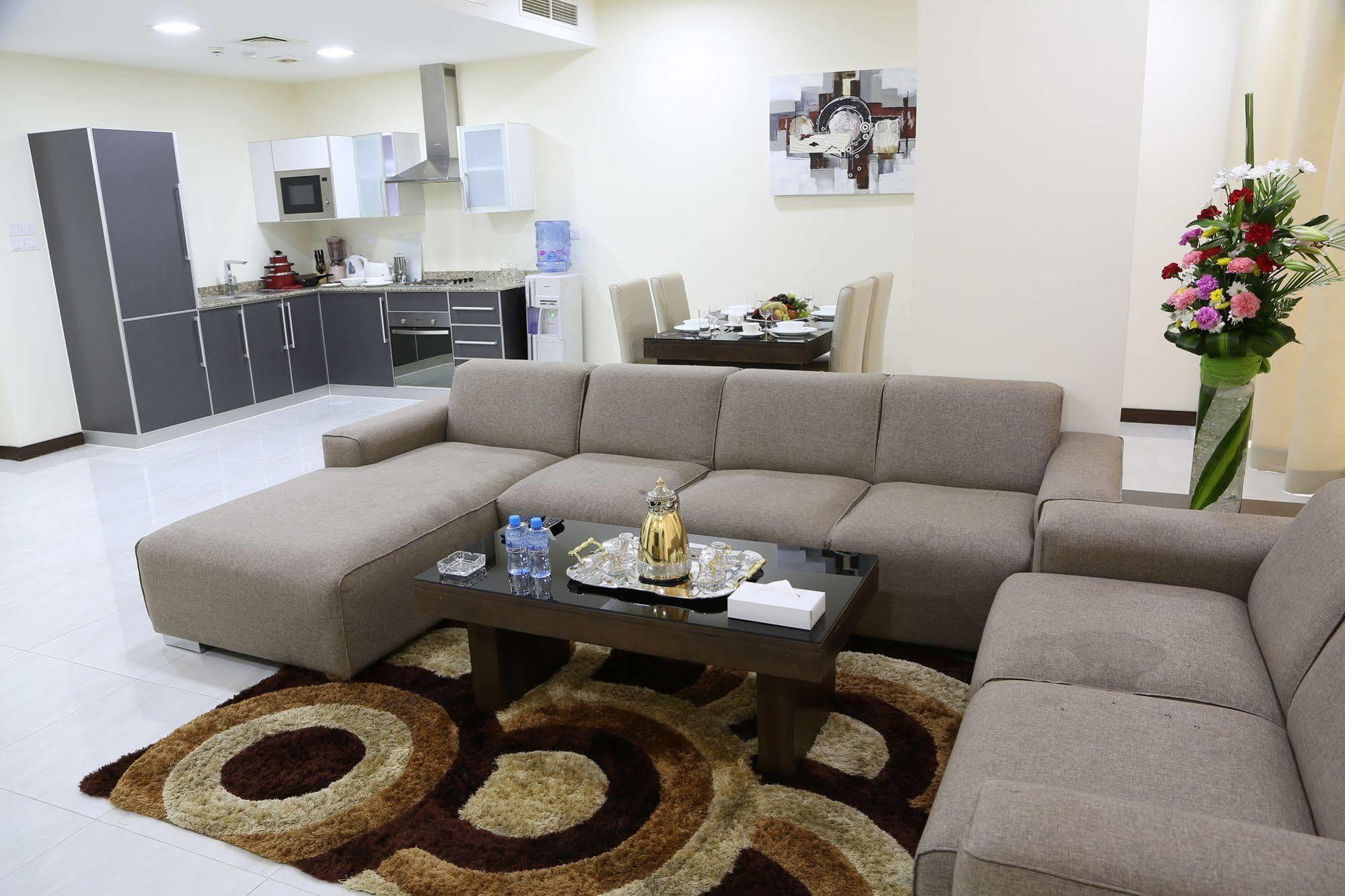 Belle Tower Luxury Apartments Manamah Buitenkant foto