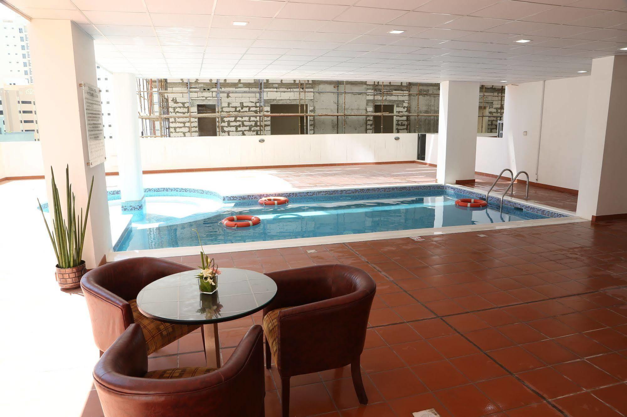 Belle Tower Luxury Apartments Manamah Buitenkant foto
